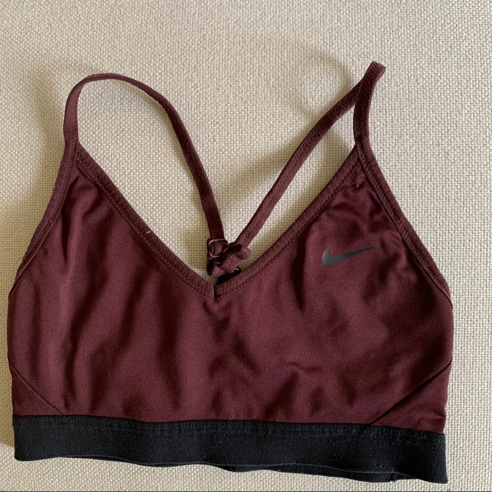 Maroon Nike sports bra size small - Picture 1 of 2